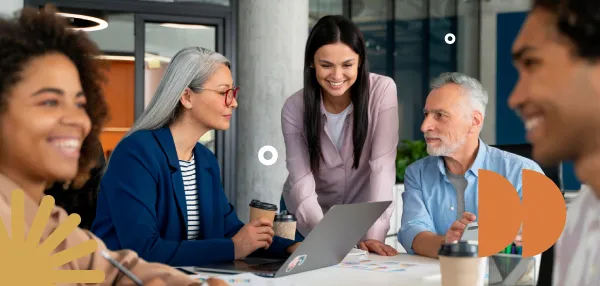 Imagen de personas dialogando.