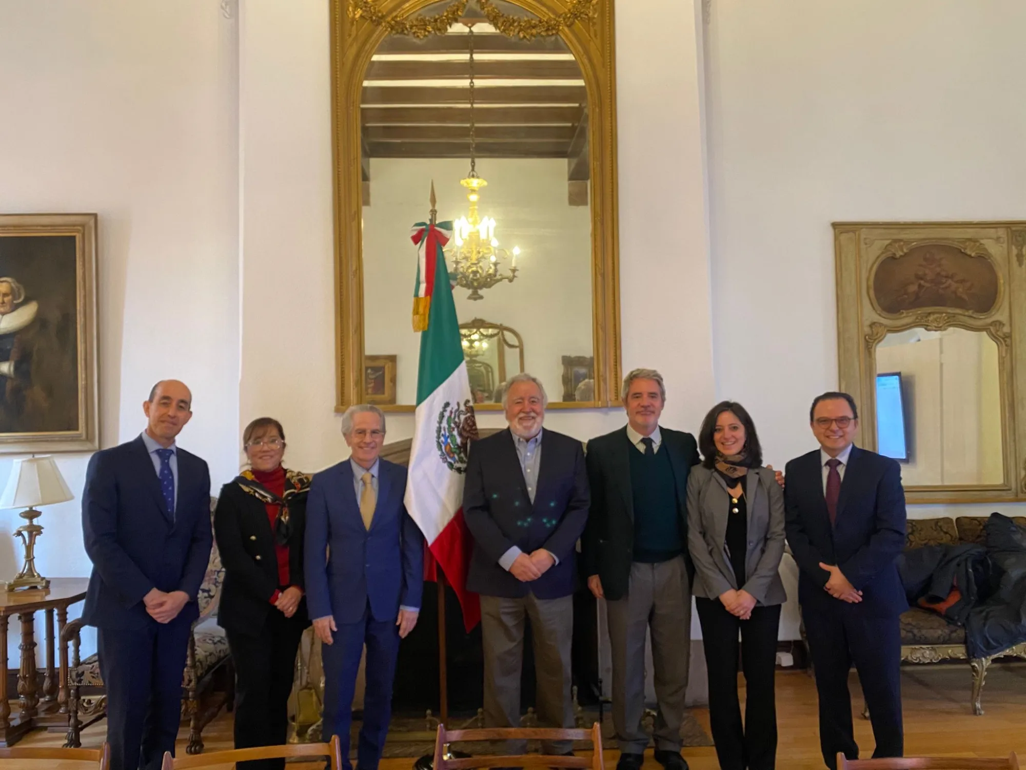 Representantes de Ayuda en Acción y de la Secretaría Ejecutiva para el Desarrollo Integral de la OEA